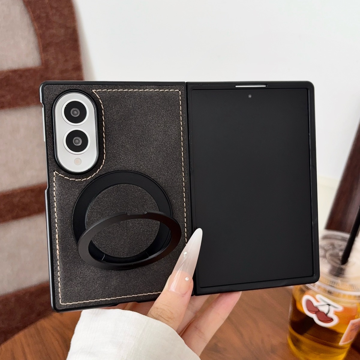 Magnetic Charging Stand - เคสโทรศัพท์หนังแกะสุดหรูสำหรับ Samsung Galaxy Z Fold 8